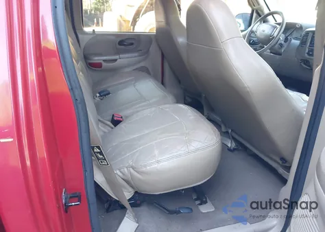 2001 Ford F-150 Harley-Davidson Edition/King Ranch Edition/Lariat/Xlt from USA, damaged, VIN 1FTRW07W81KD87953